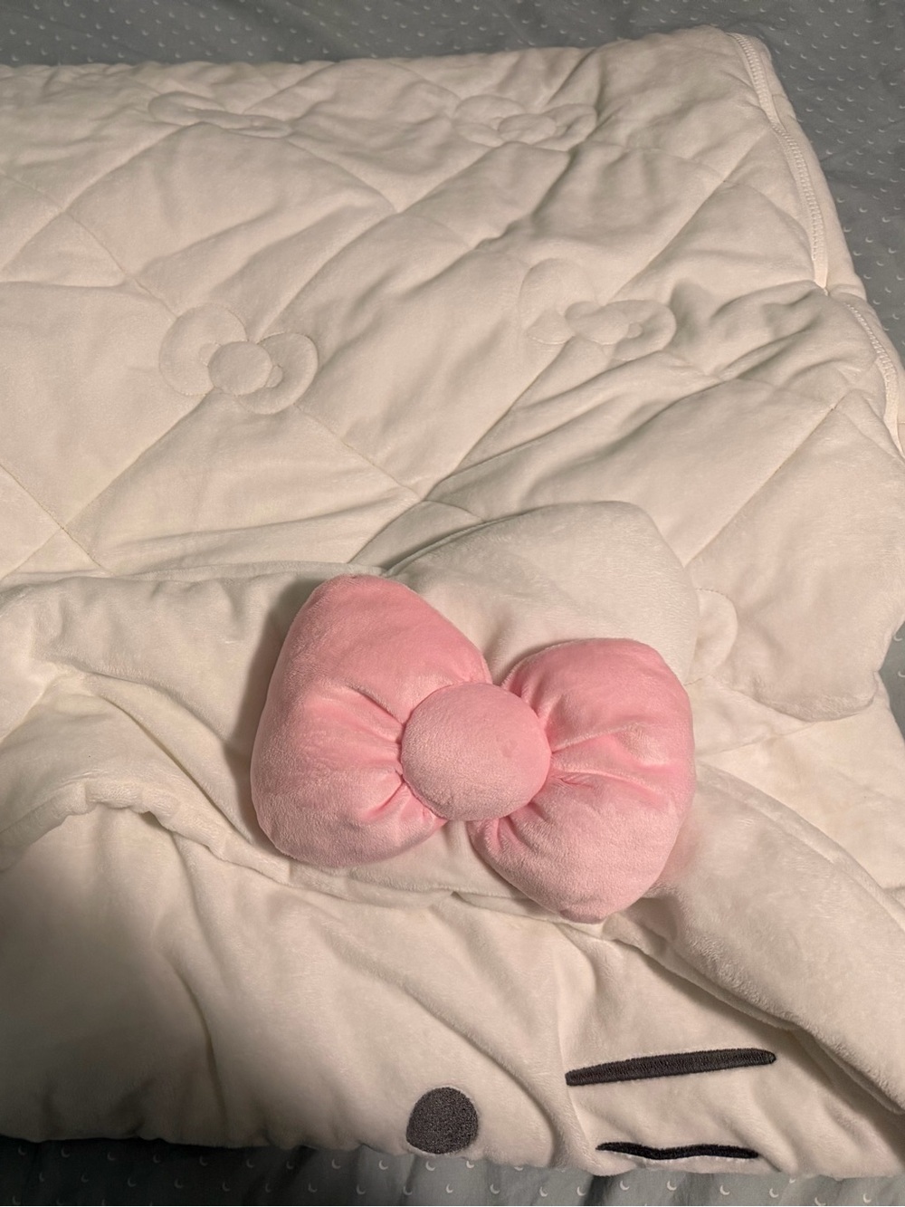 Hello kitty slipping bag